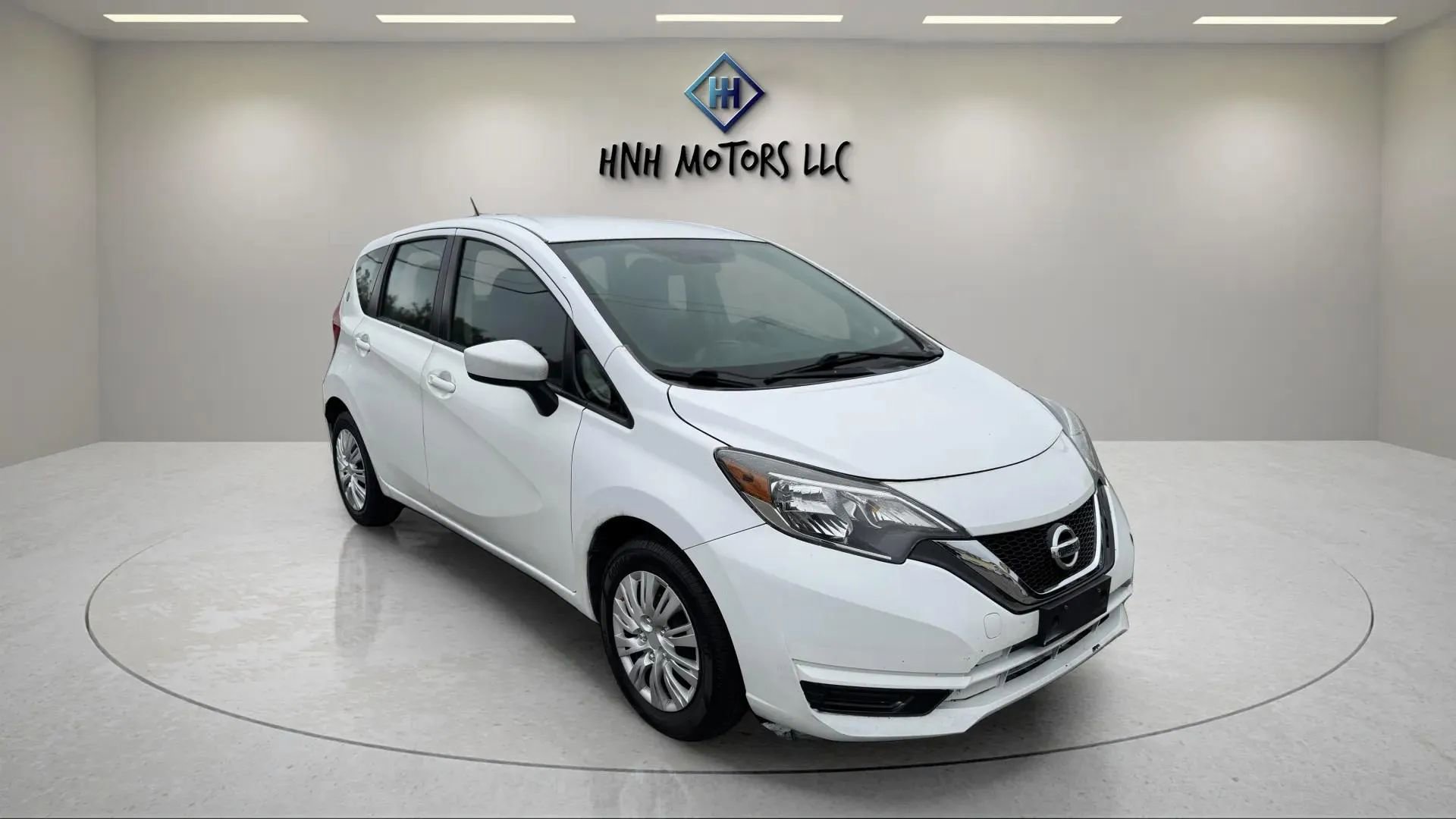 Used 2018 Nissan Versa Note SV image 7