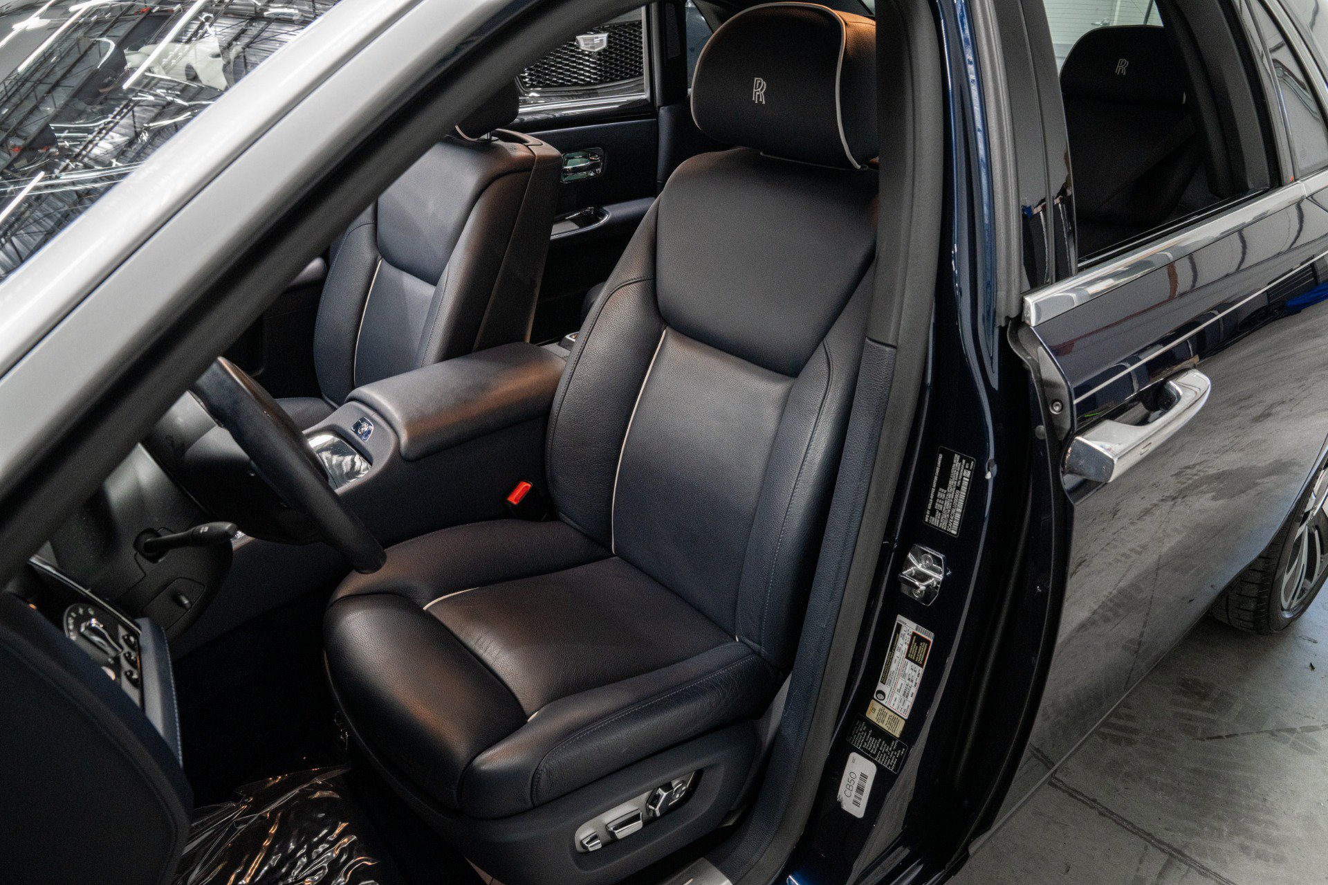 Used 2020 Rolls-Royce Ghost RWD image 52