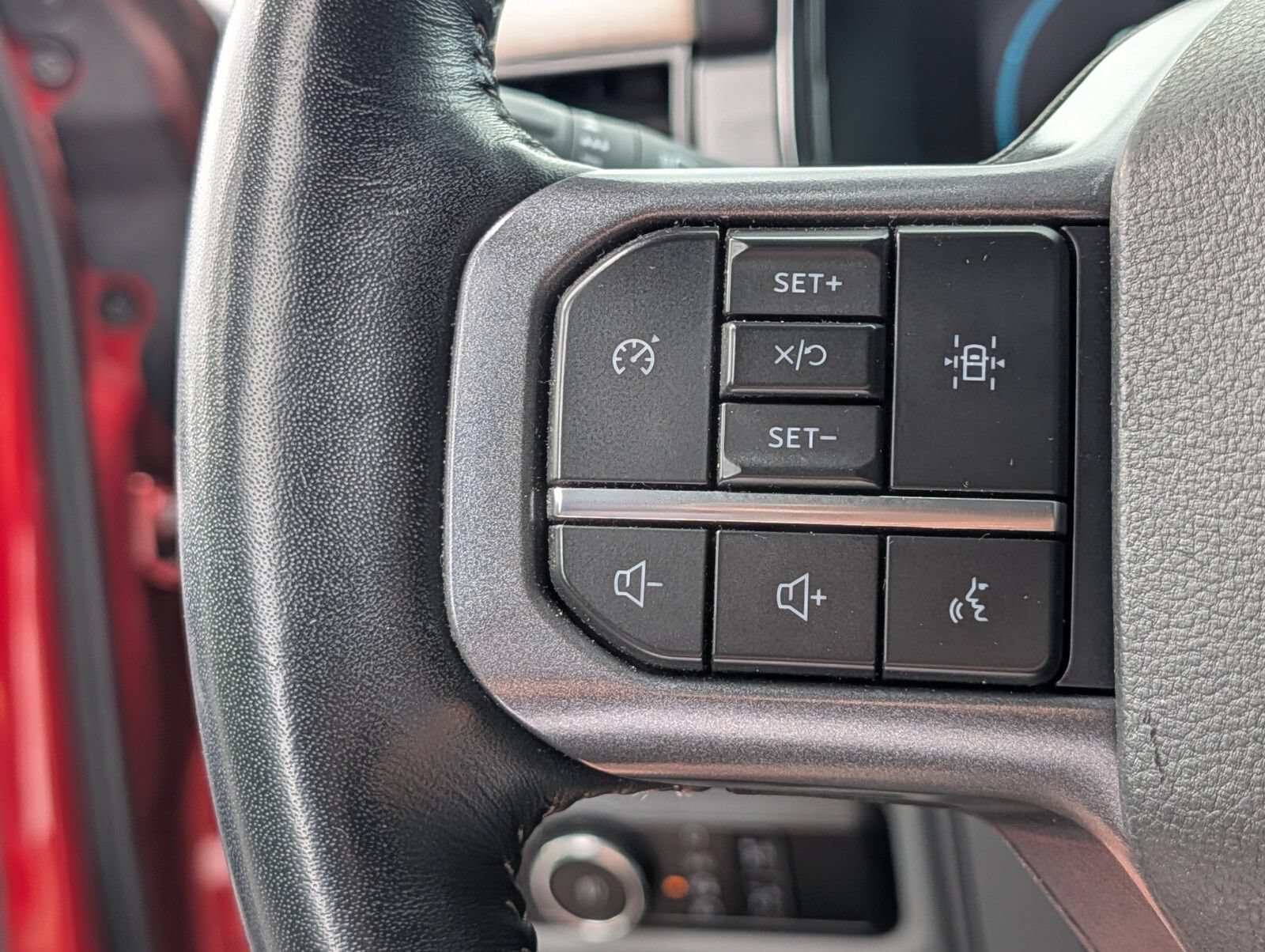 Used 2023 Ford F150 Lariat AWD/4WD image 29