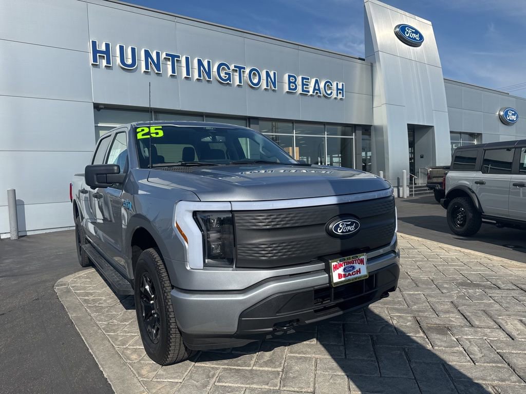 Used 2025 Ford F150 Lightning XLT video 1