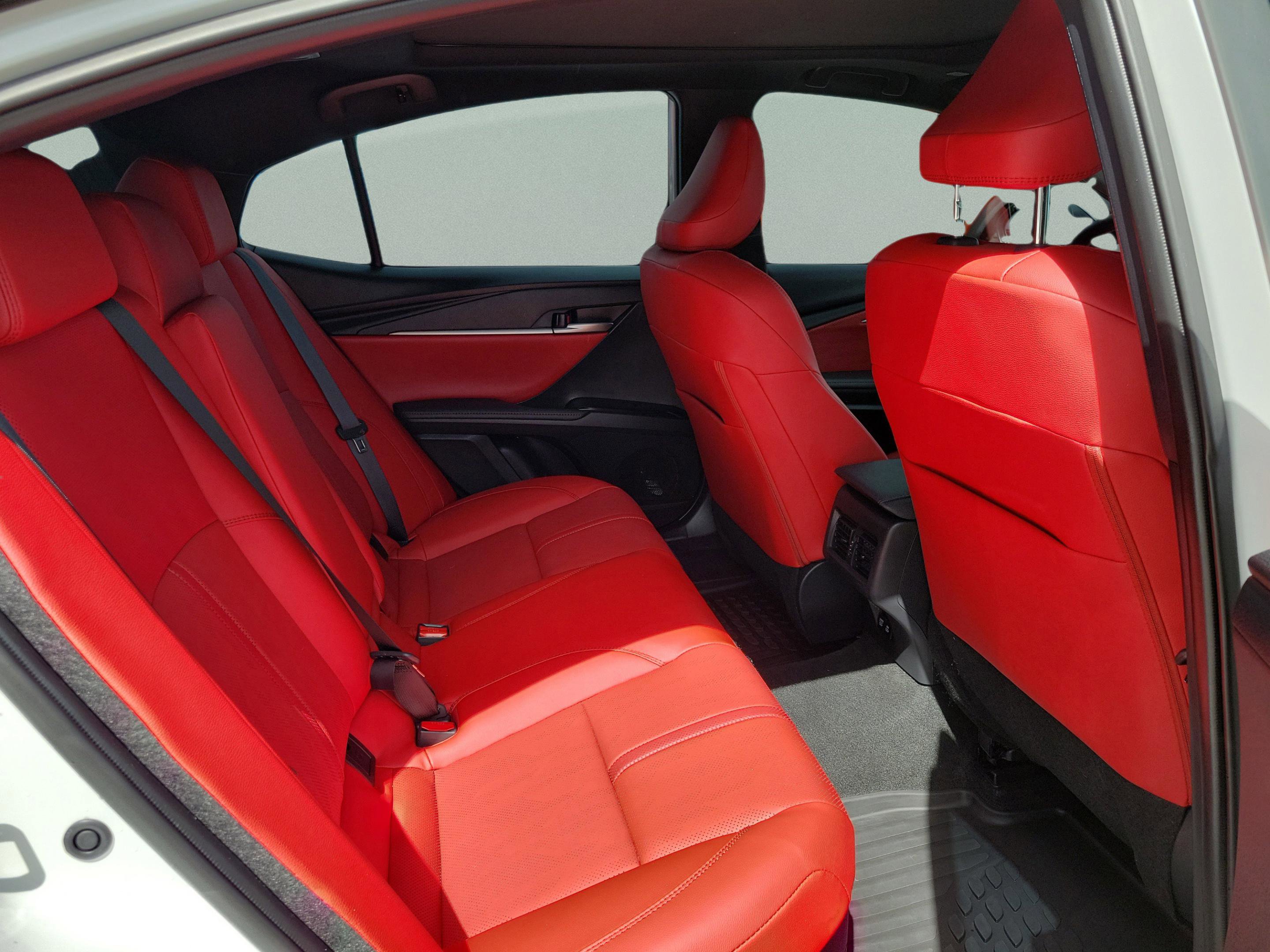 Used 2025 Toyota Camry XSE w/ Premium Plus Package image 27