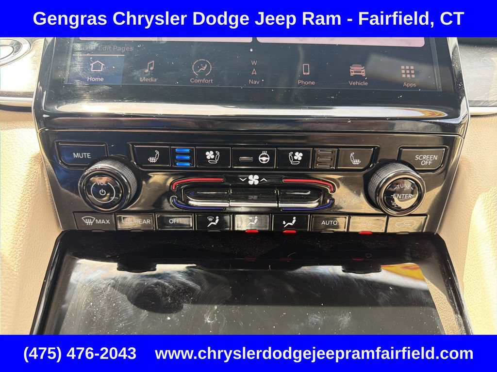Used 2023 Jeep Grand Cherokee L Limited w/ Luxury Tech Group II AWD/4WD image 32