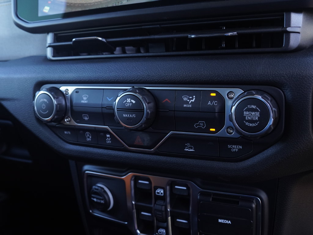 New 2026 Jeep Wrangler Unlimited Sport AWD/4WD image 17