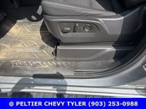 Used 2023 Chevrolet Silverado 1500 Custom image 14