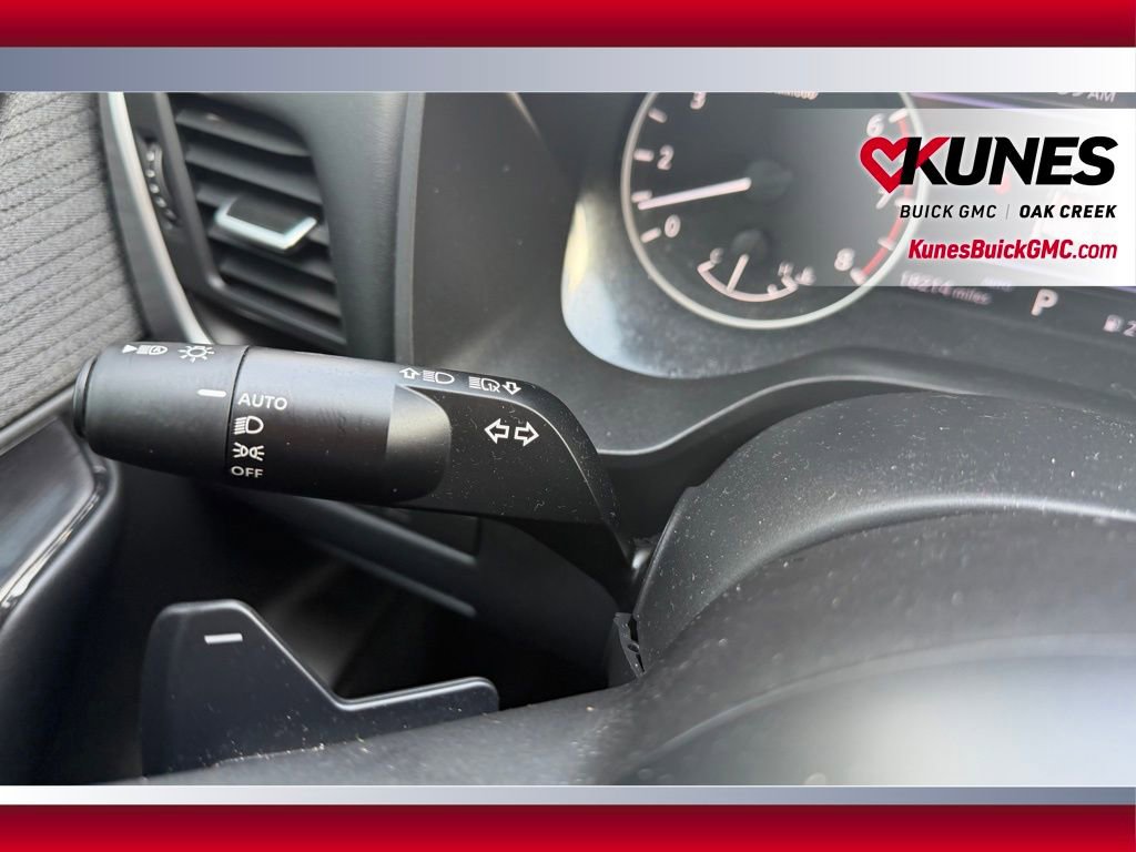 Used 2023 Nissan Rogue S AWD/4WD image 12