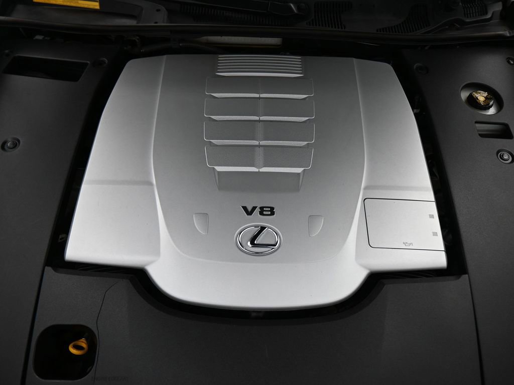 Used 2016 Lexus LS 460 w/ Comfort Package image 22