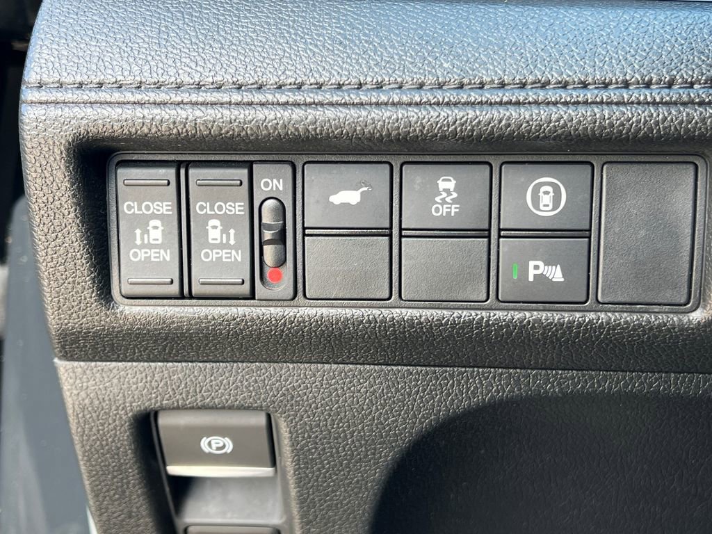 Used 2023 Honda Odyssey Elite image 32