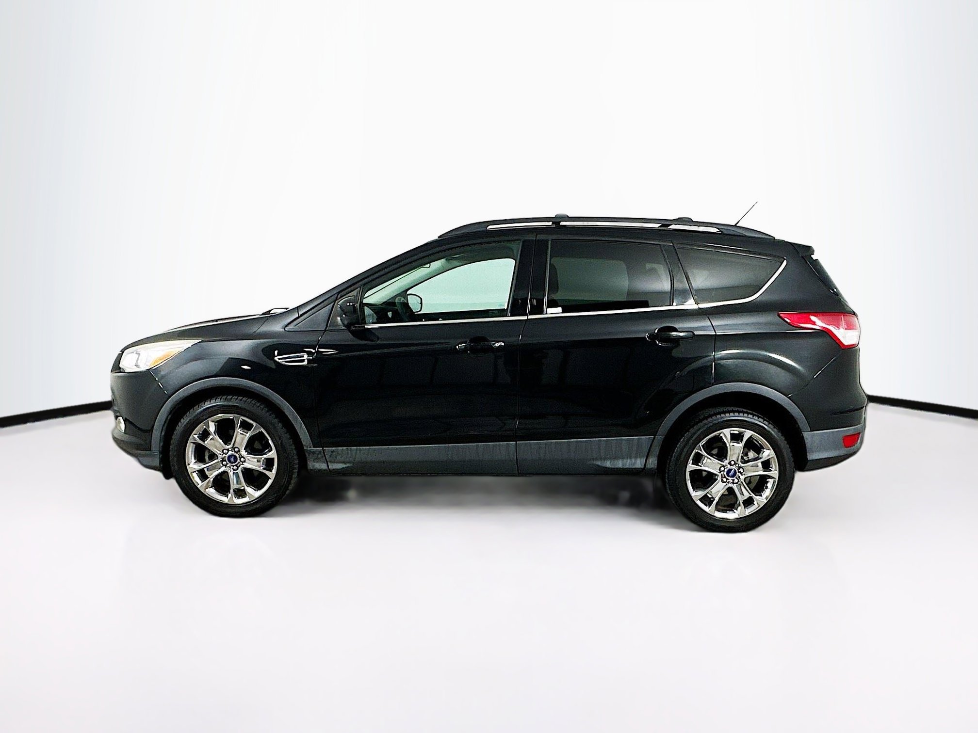 Used 2014 Ford Escape SE w/ Equipment Group 201A image 4