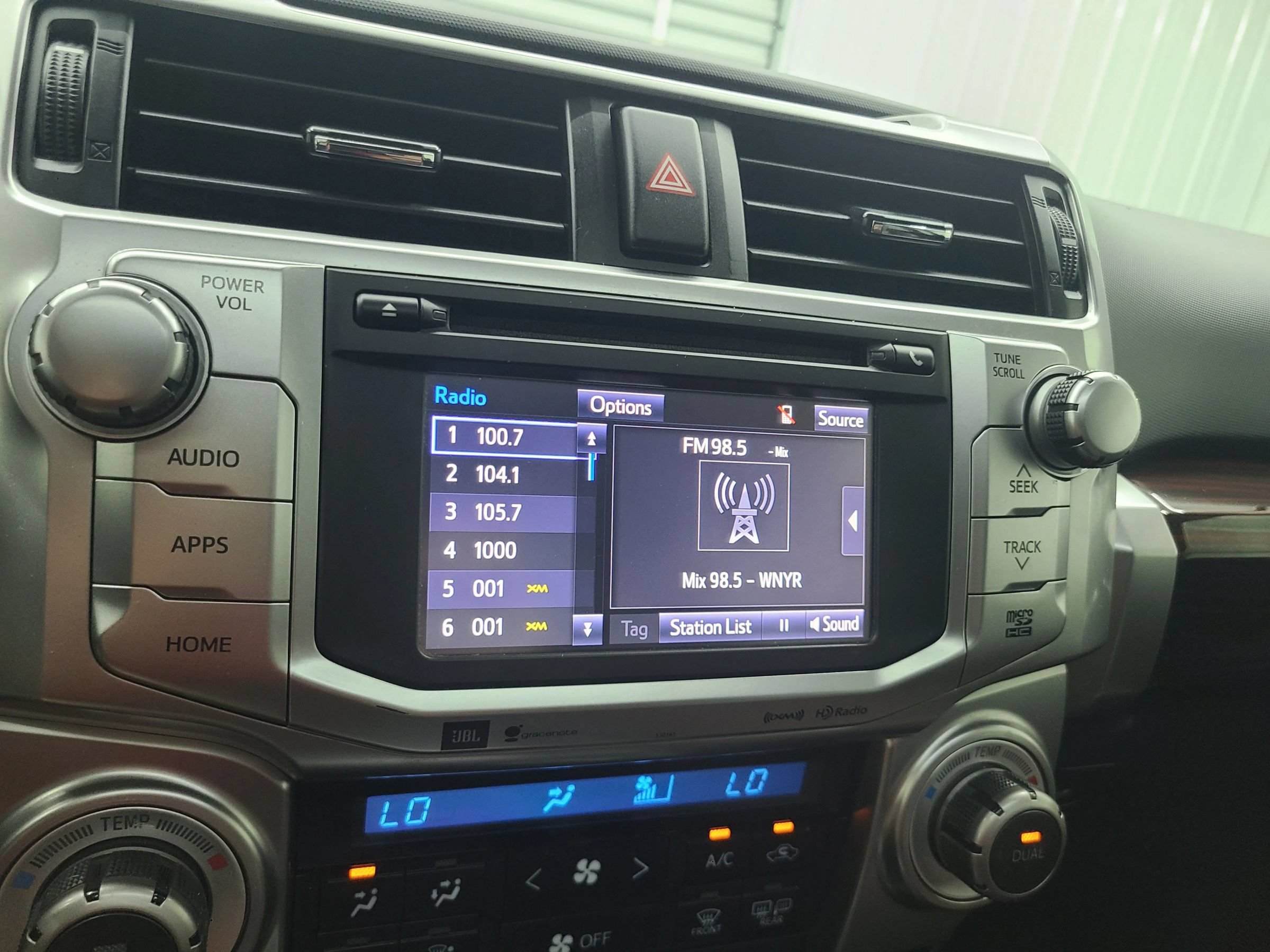 Used 2016 Toyota 4Runner Limited AWD/4WD image 34