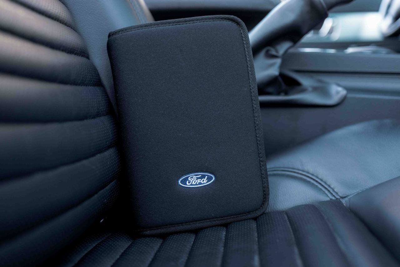 Used 2003 Ford Thunderbird Deluxe image 57