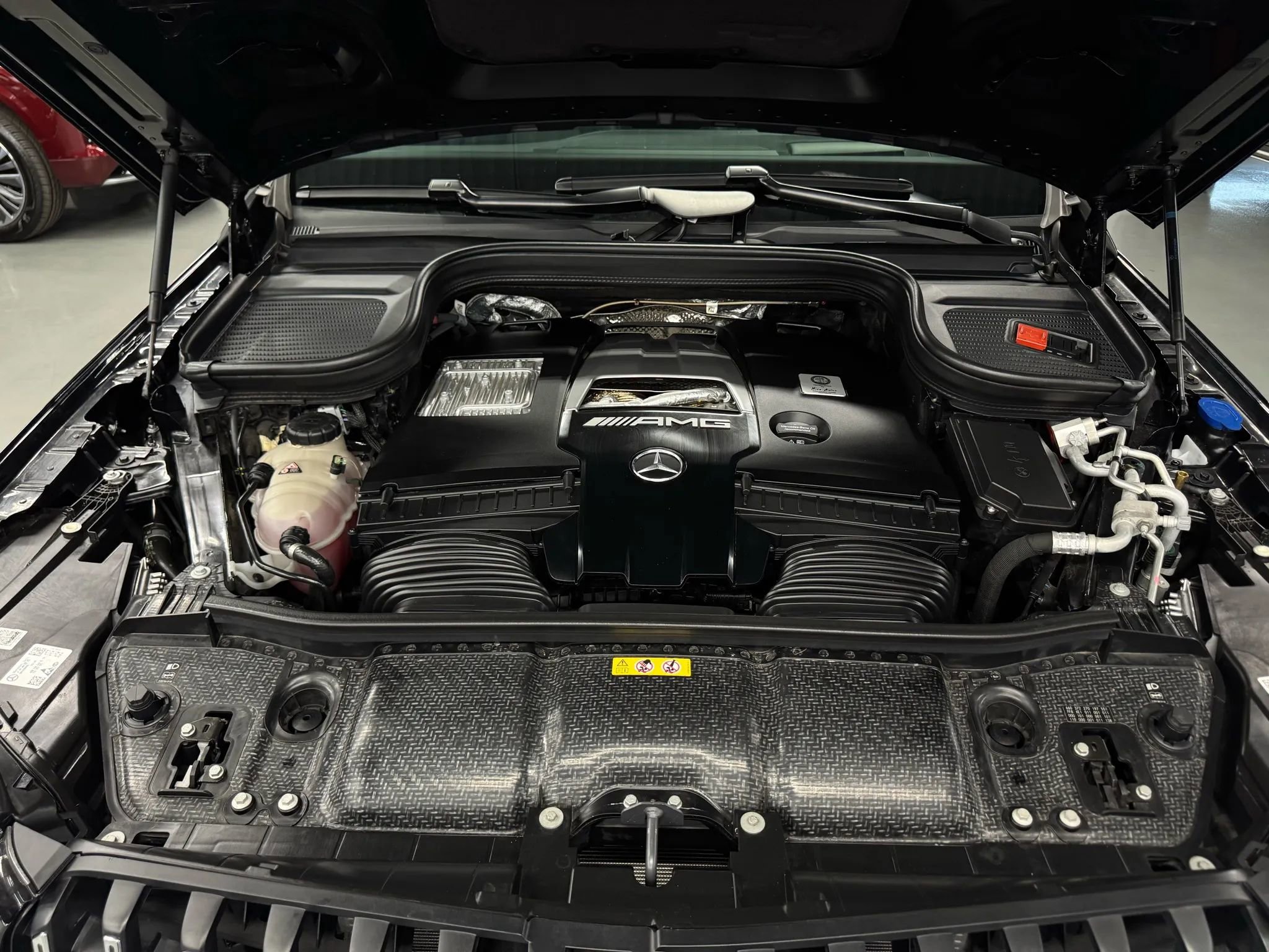 Used 2024 Mercedes-Benz GLS 63 AMG 4MATIC image 45