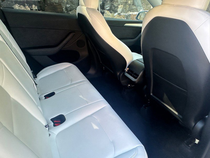 Used 2025 Tesla Model Y Long Range image 29