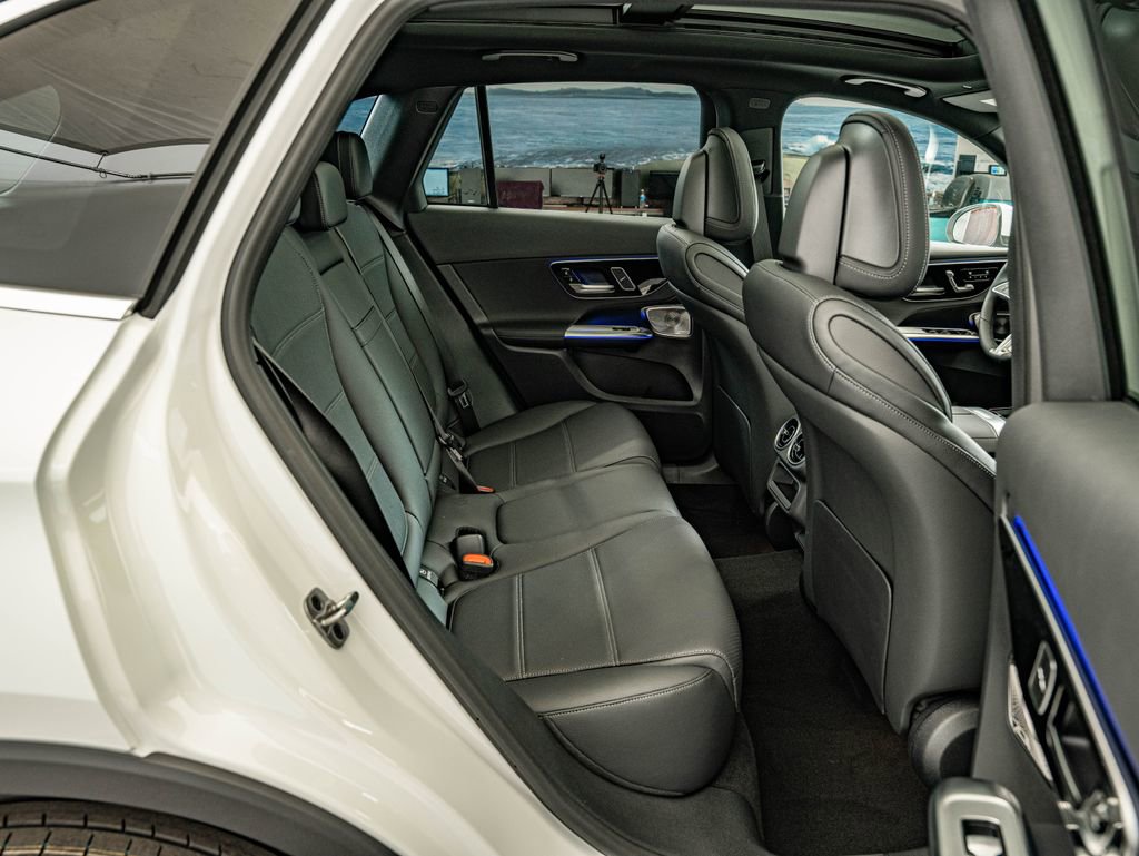 New 2026 Mercedes-Benz GLC 300 4MATIC image 33