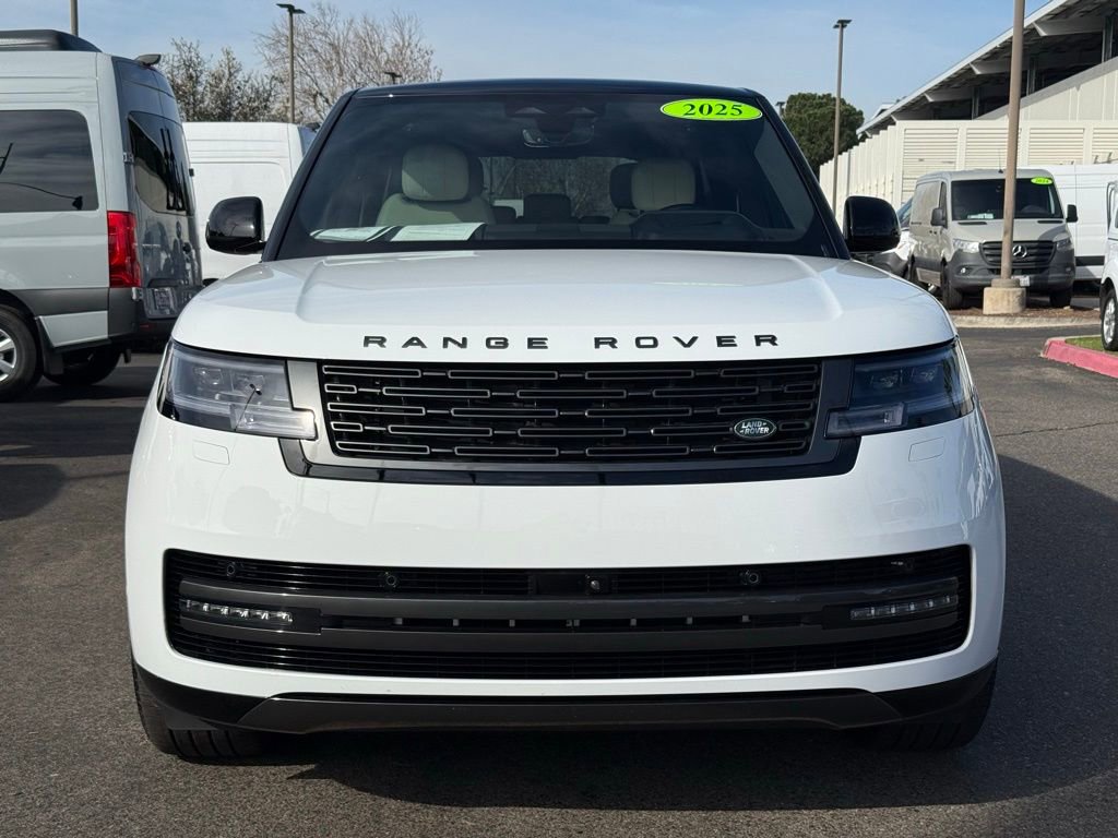 Used 2025 Land Rover Range Rover SE image 17