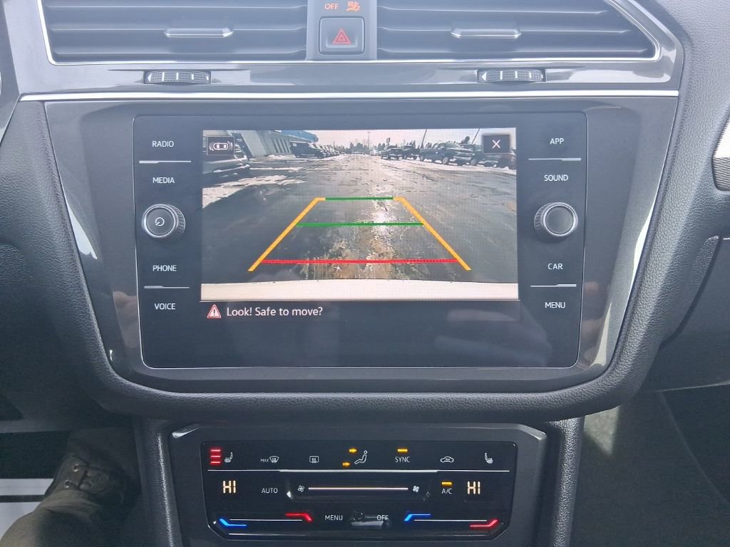 Used 2023 Volkswagen Tiguan SE image 23