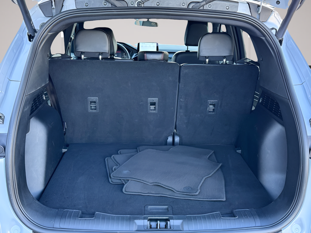 Used 2025 Ford Escape ST-Line Select AWD/4WD image 19