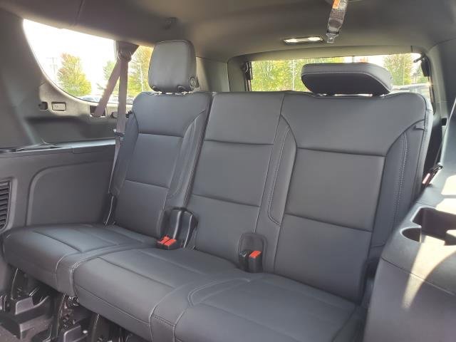 New 2026 Chevrolet Suburban Z71 w/ Comfort Package image 11