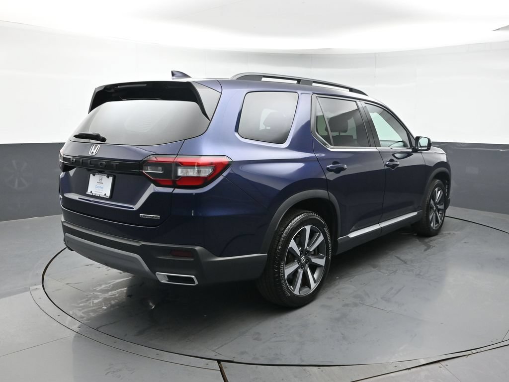 Certified 2024 Honda Pilot Touring image 6