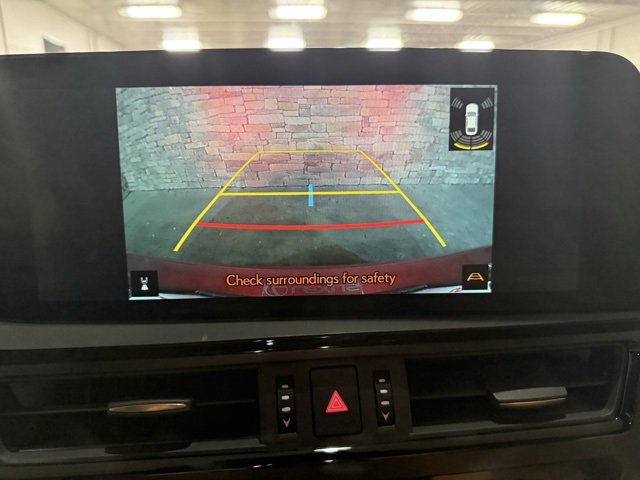 Used 2025 Lexus ES 300h w/ Premium Package image 9