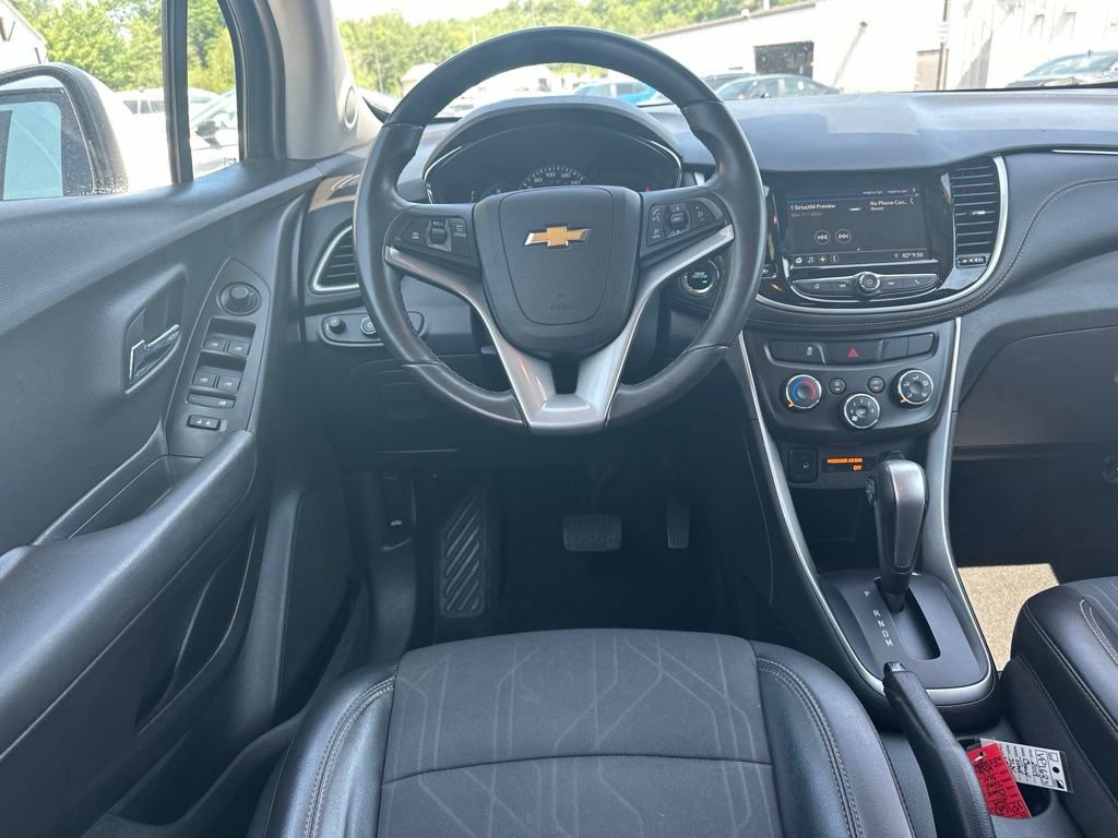 Used 2019 Chevrolet Trax LT w/ LT Convenience Package AWD/4WD image 18