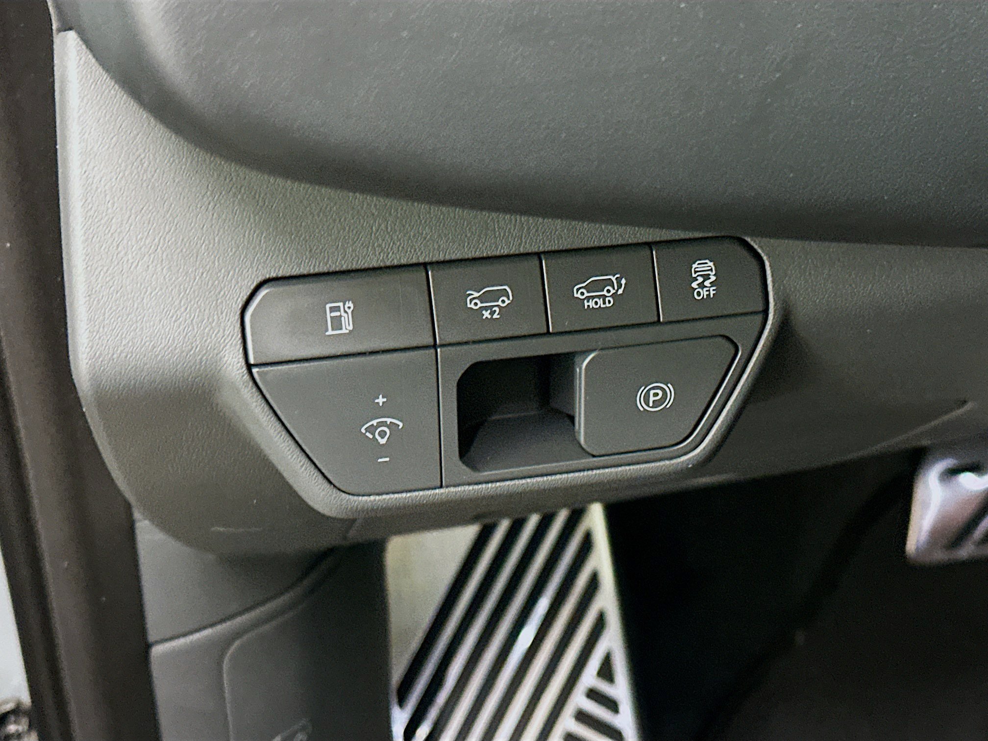 Used 2024 Kia EV9 GT-Line AWD/4WD image 17
