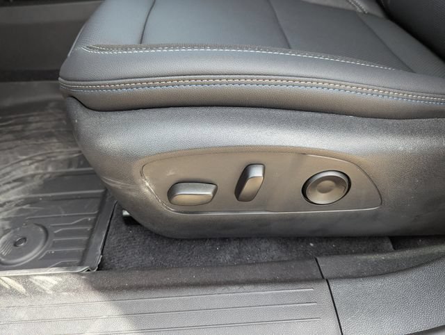 New 2026 Chevrolet Equinox EV LT FWD image 11