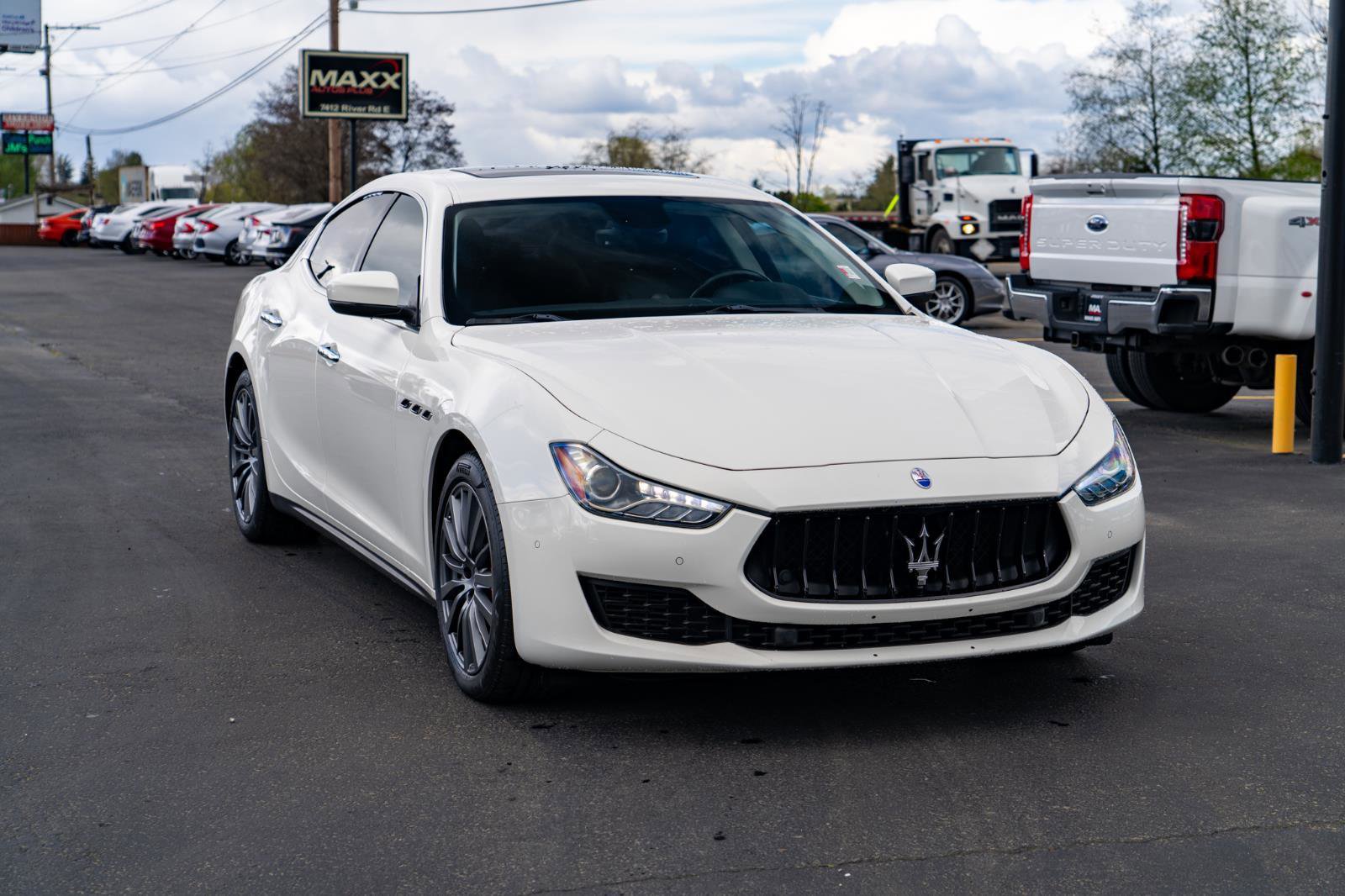 Used 2020 Maserati Ghibli image 2