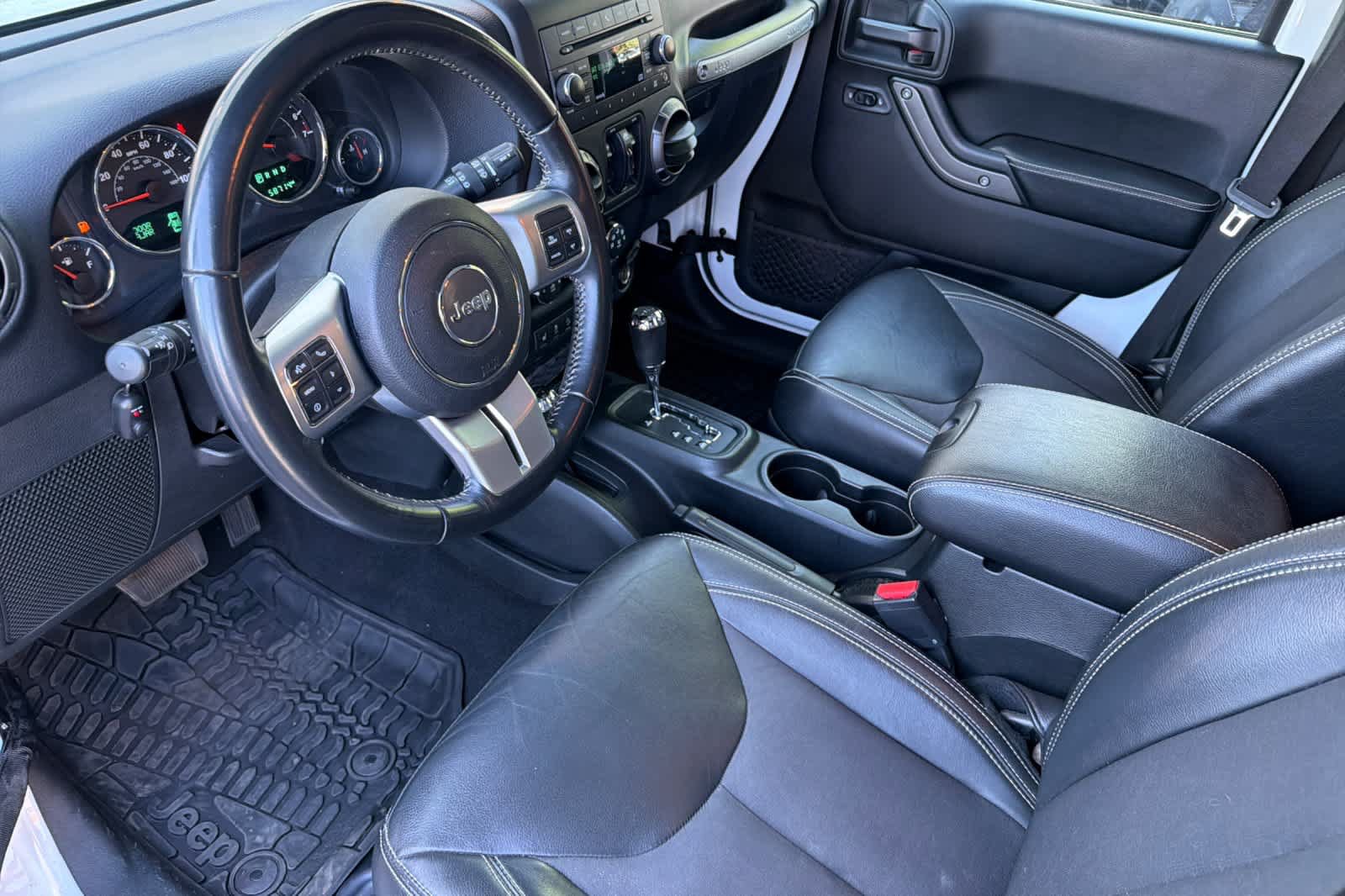 Used 2018 Jeep Wrangler Unlimited Sport AWD/4WD image 13