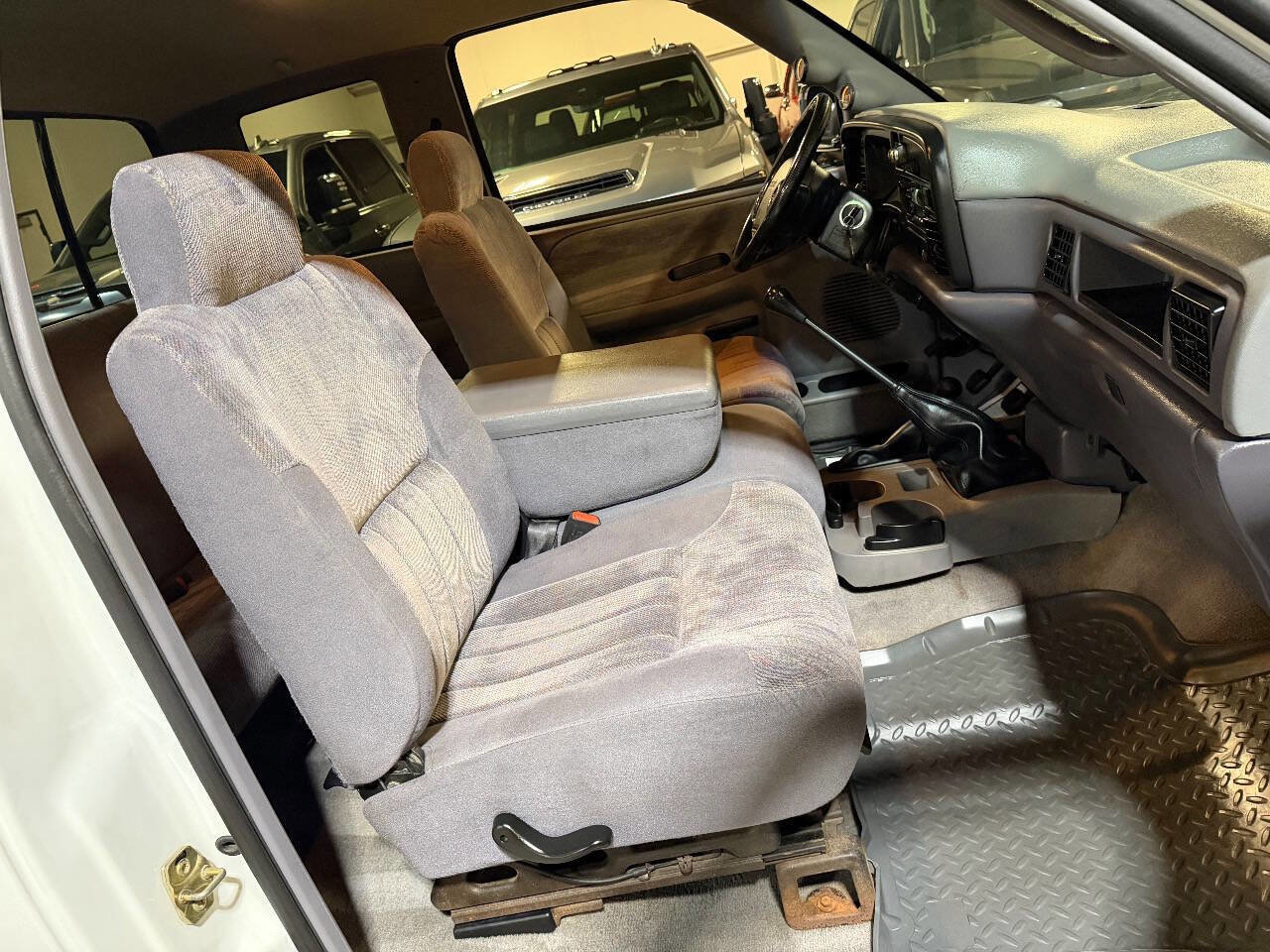 Used 1997 Dodge Ram 3500 Truck 4x4 Club Cab image 36