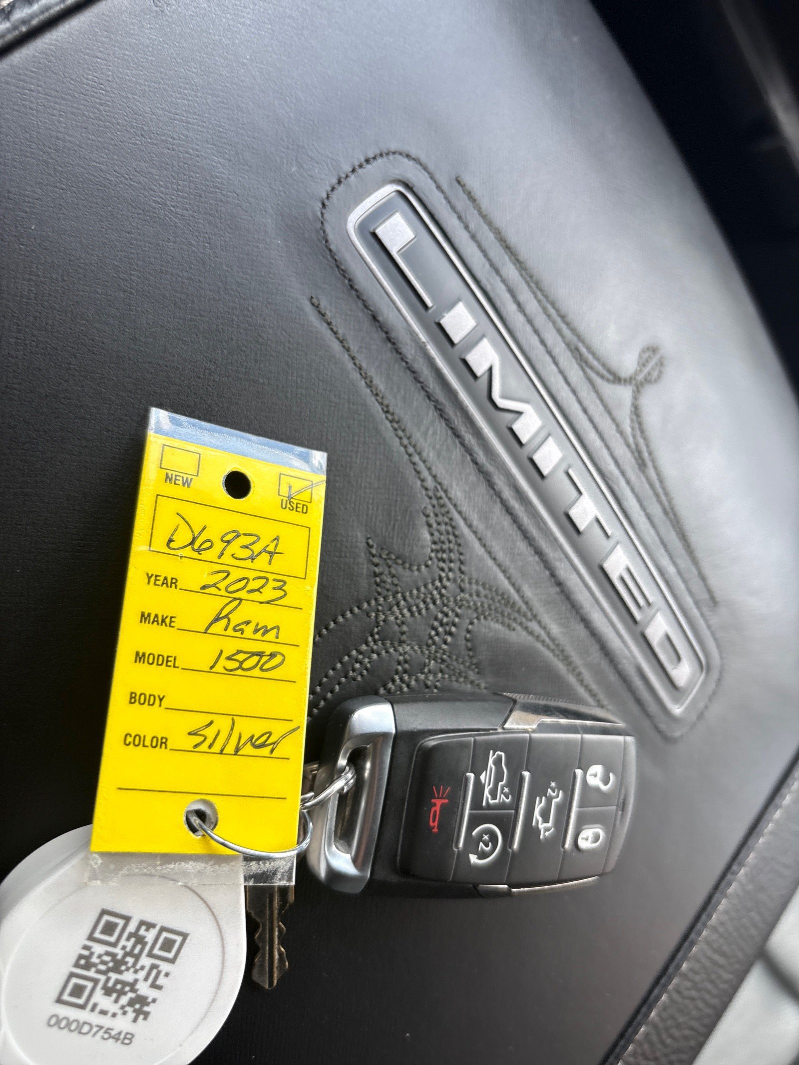 Used 2023 RAM 1500 Limited w/ Body Color Bumper Group AWD/4WD image 21
