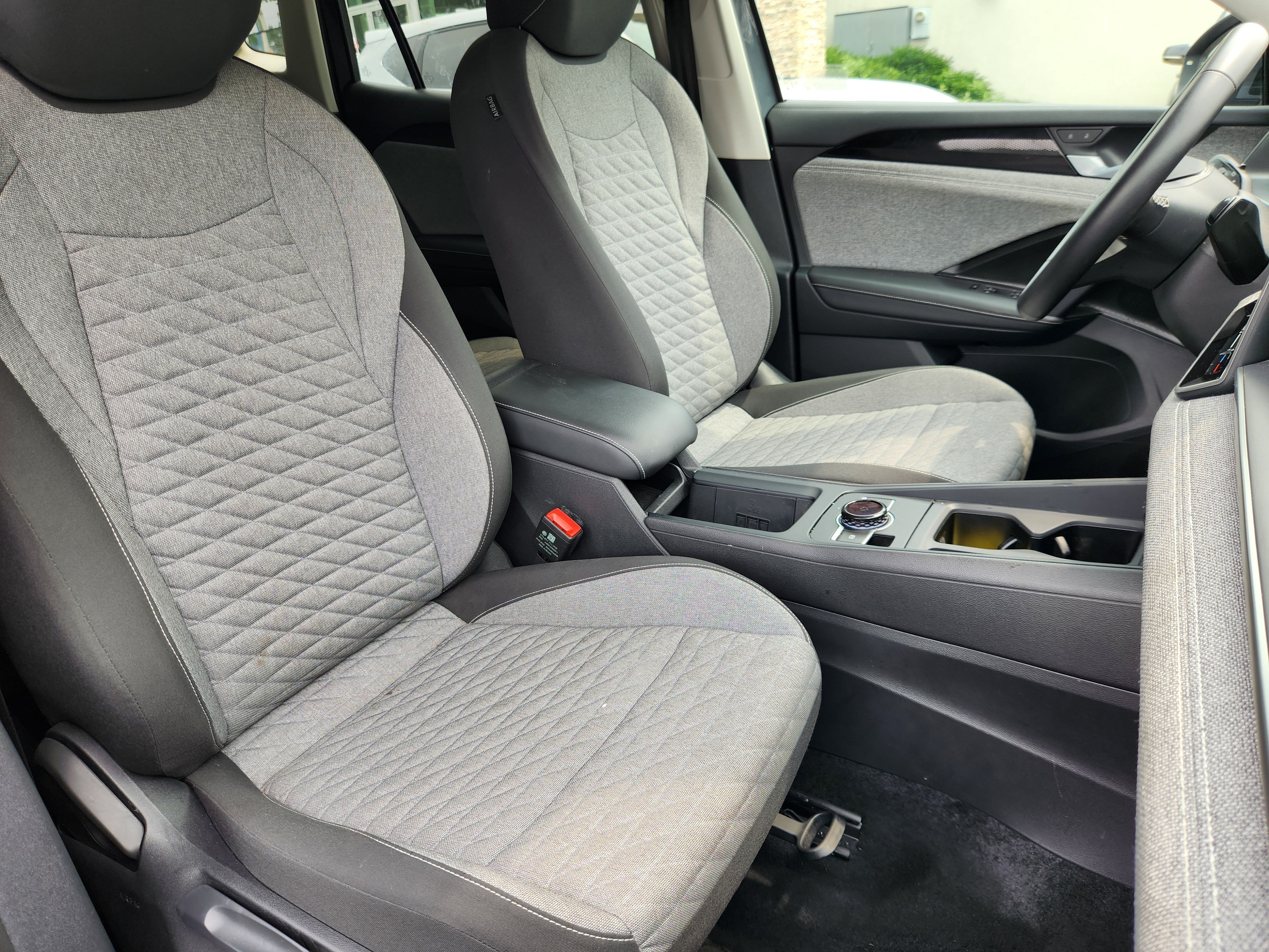 Used 2025 Volkswagen Tiguan S AWD/4WD image 14