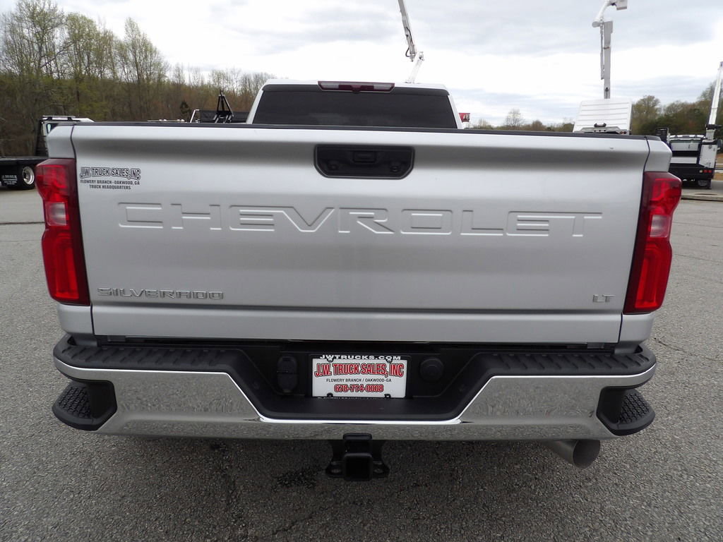 Used 2022 Chevrolet Silverado 3500 LT w/ Convenience Package AWD/4WD image 6