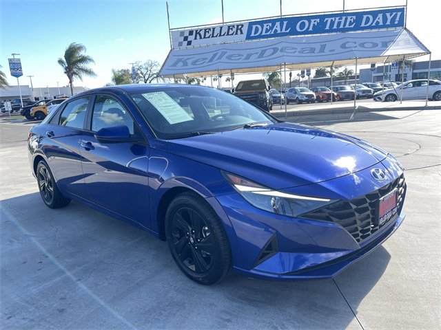 Used 2021 Hyundai Elantra SEL w/ Cargo Package image 2