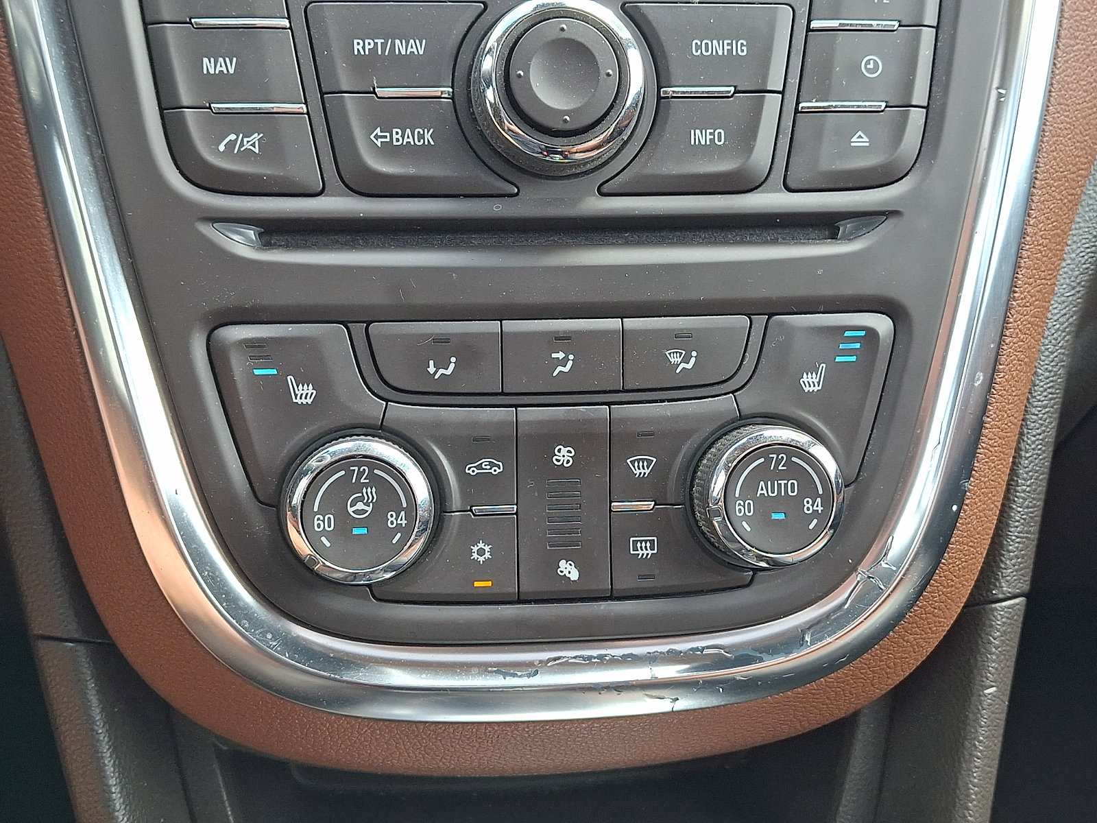 Used 2016 Buick Encore Leather FWD image 16