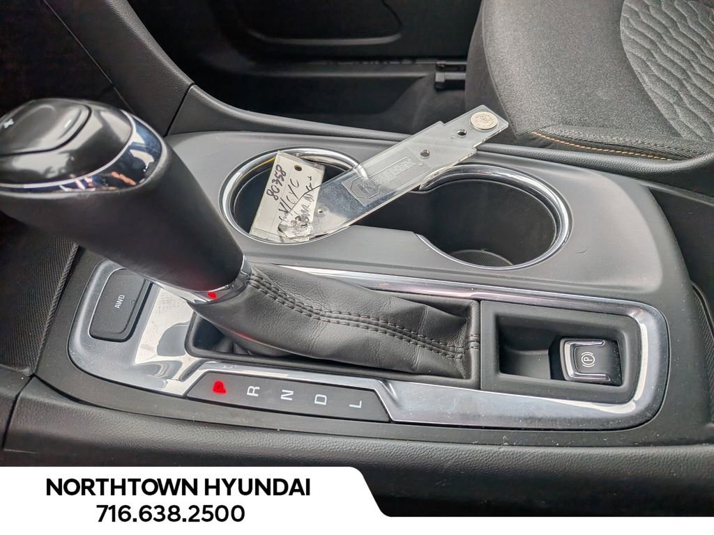 Used 2018 Chevrolet Equinox LT image 14