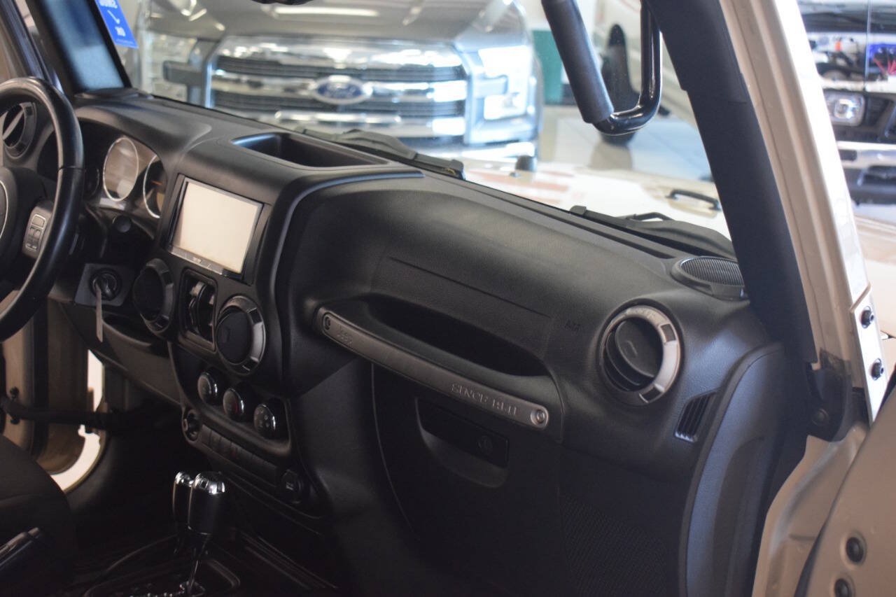 Used 2016 Jeep Wrangler Unlimited Sport w/ Quick Order Package 24S AWD/4WD image 45