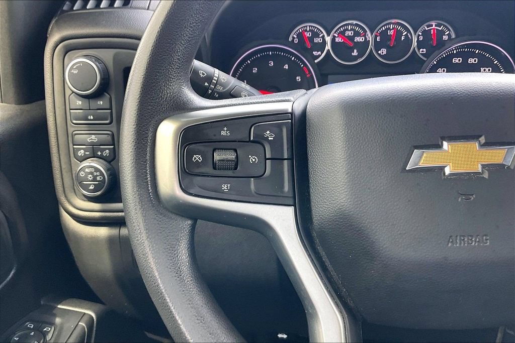 Used 2022 Chevrolet Silverado 2500 Custom w/ Custom Value Package AWD/4WD image 10