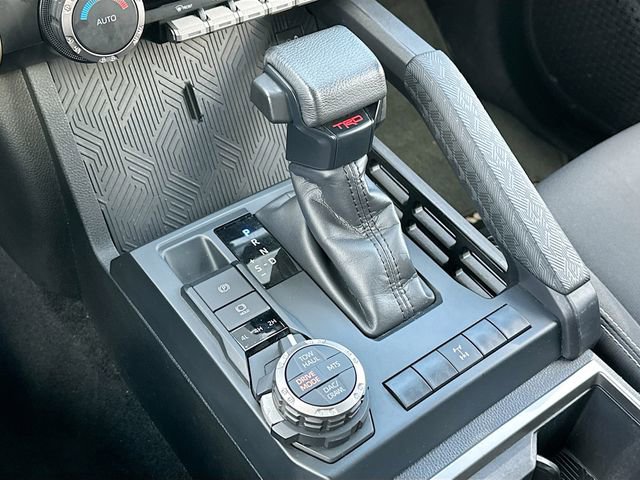 Used 2024 Toyota Tacoma TRD Off-Road image 16