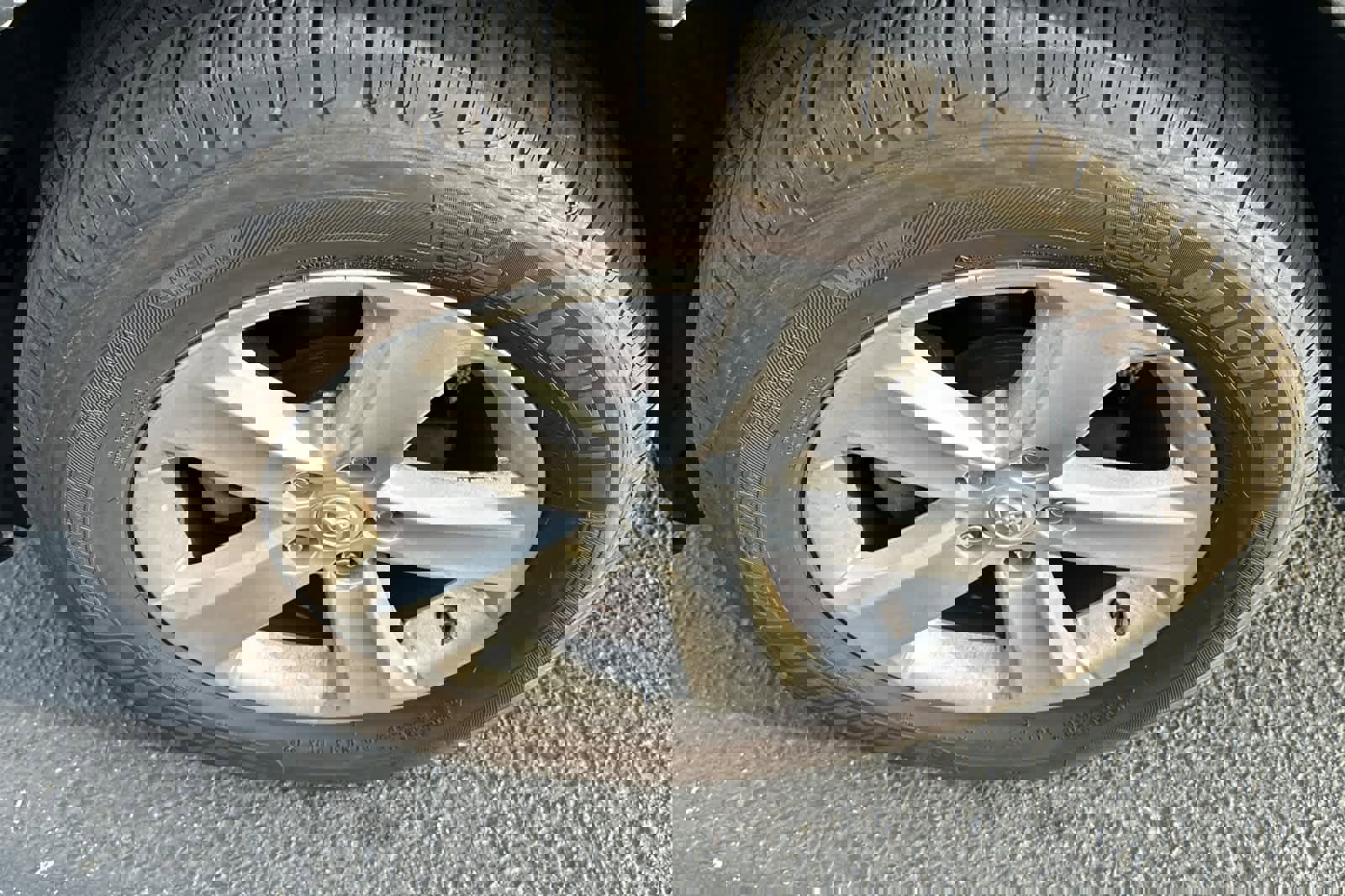 Used 2014 Toyota RAV4 Limited image 21