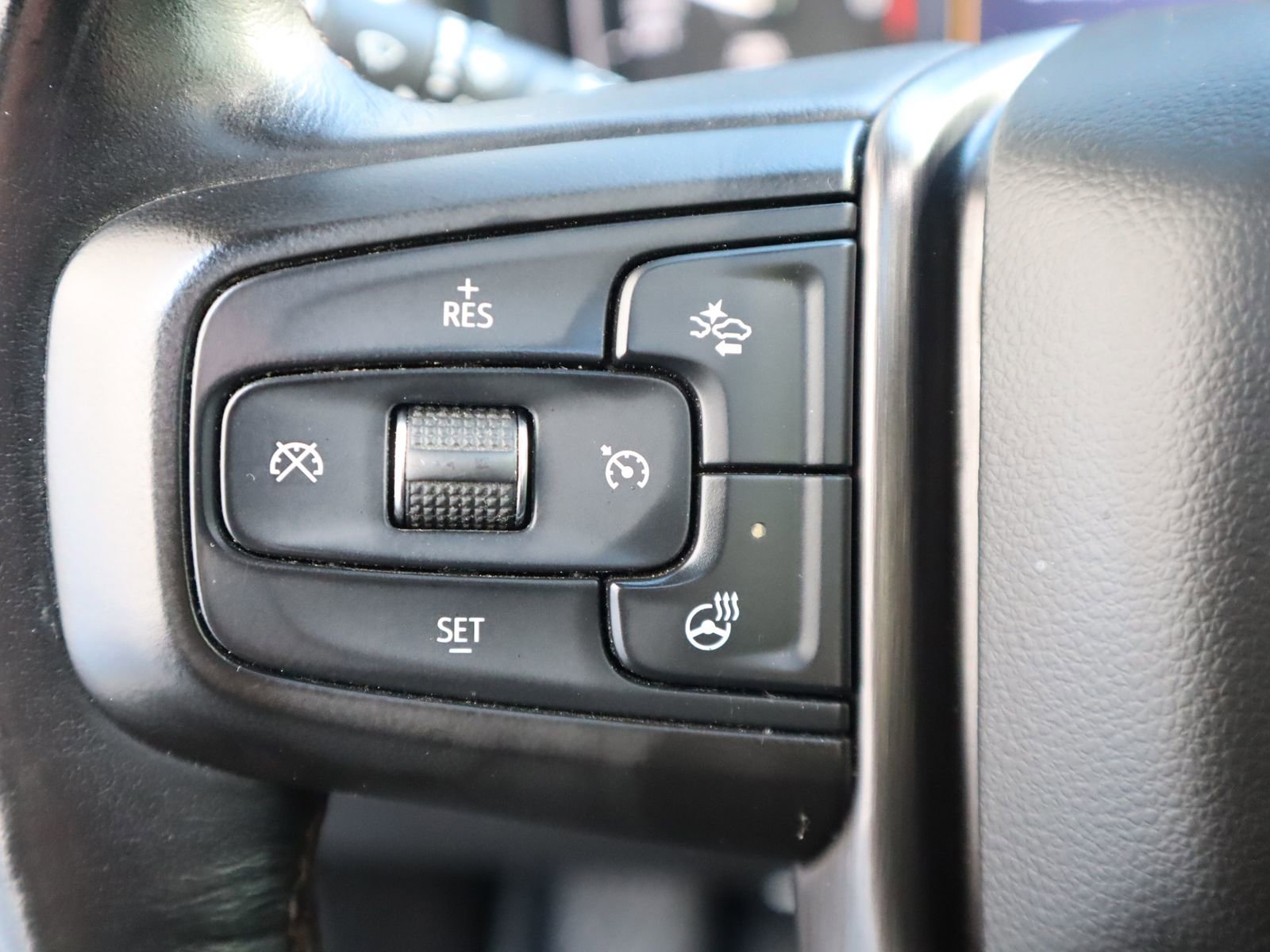 Used 2019 GMC Sierra 1500 AT4 w/ AT4 Premium Package AWD/4WD image 34