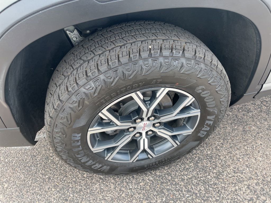 Used 2024 GMC Acadia AT4 AWD/4WD image 30