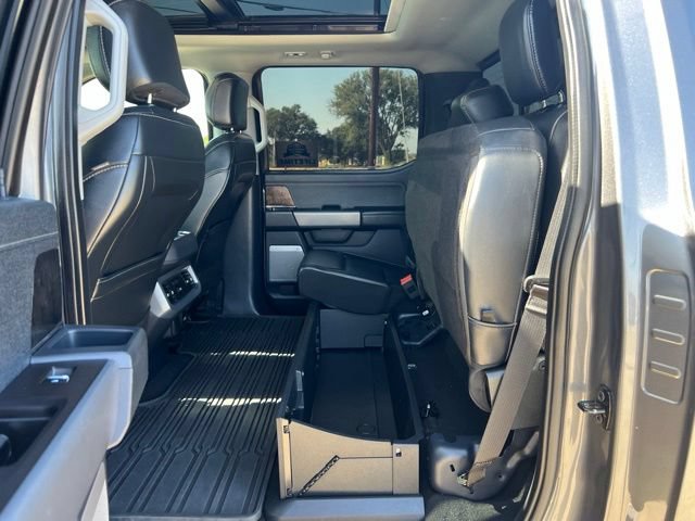Used 2024 Ford F250 Lariat w/ Lariat Ultimate Package AWD/4WD image 20