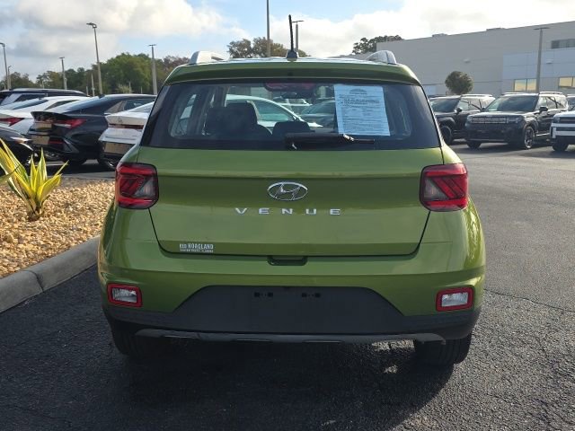Certified 2023 Hyundai Venue SEL image 18