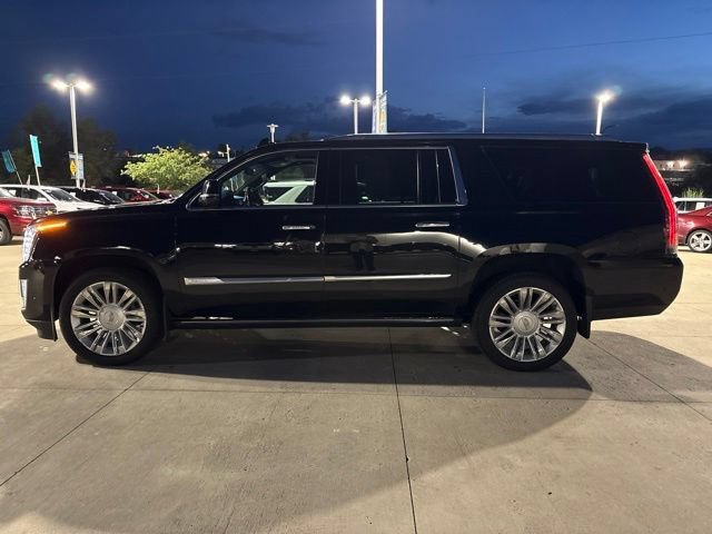 Used 2019 Cadillac Escalade ESV Platinum AWD/4WD image 8