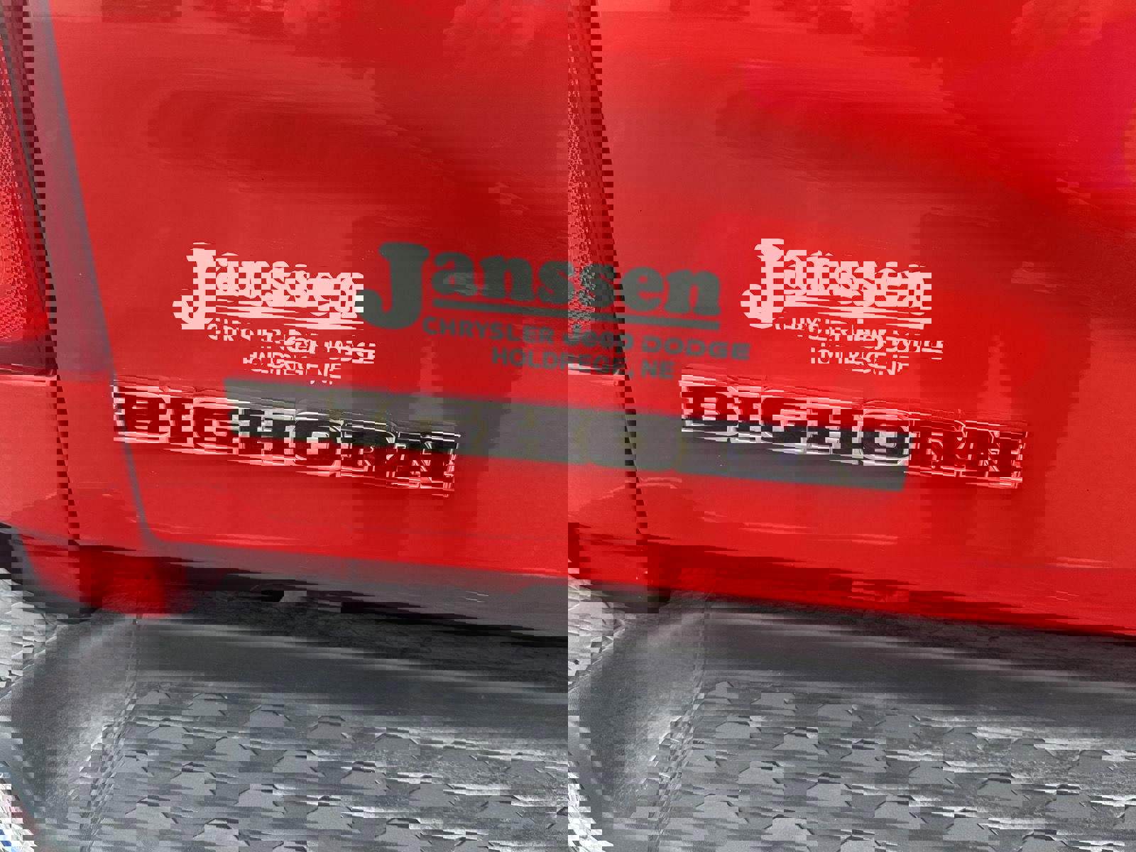 Used 2024 RAM 2500 Big Horn w/ Bed Utility Group image 4