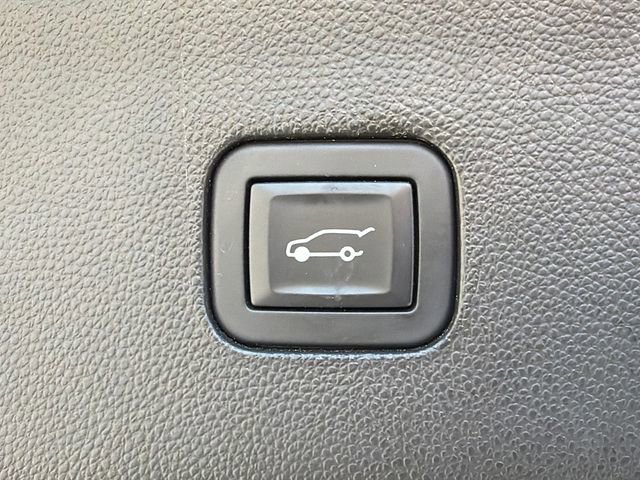 Used 2020 Buick Enclave Essence image 19
