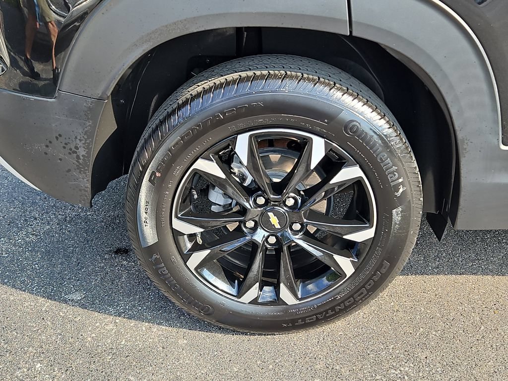 Used 2023 Chevrolet TrailBlazer LT w/ Convenience Package AWD/4WD image 6