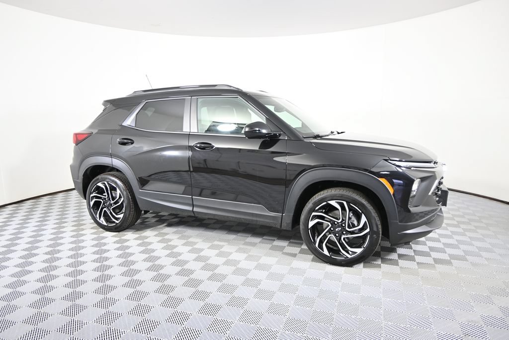 New 2026 Chevrolet TrailBlazer RS w/ Convenience Package AWD/4WD image 8