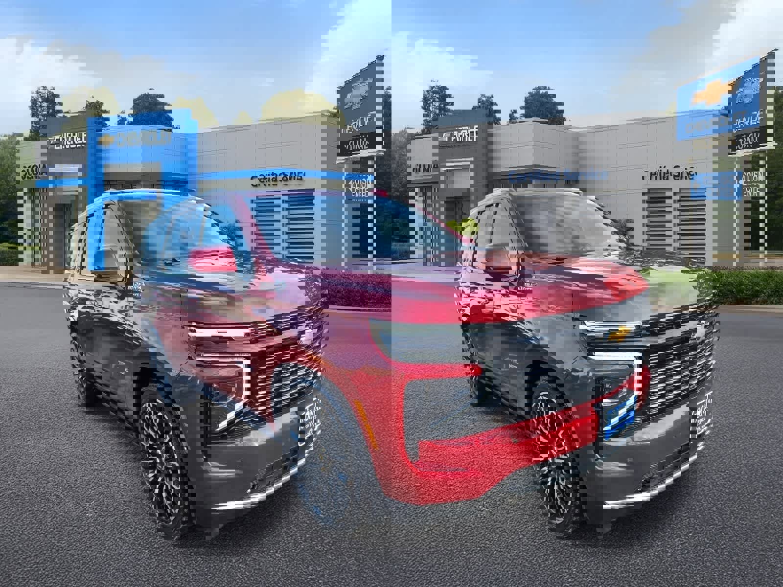 Used 2025 Chevrolet Tahoe High Country image 2