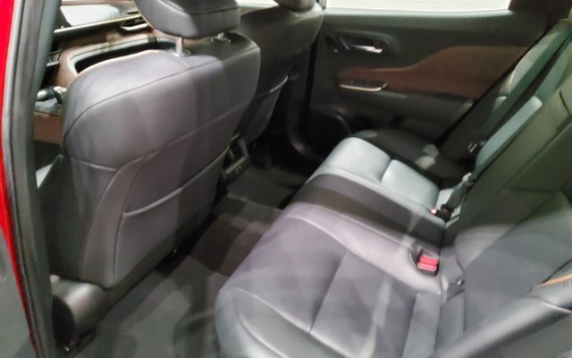 Used 2023 Toyota Crown Limited image 15